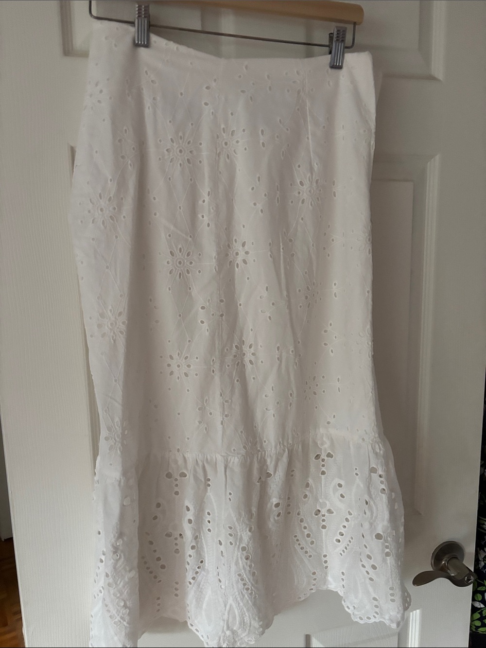 6. Adiva Eyelet White Tiered A-Line Skirt - Picture 7 of 13
